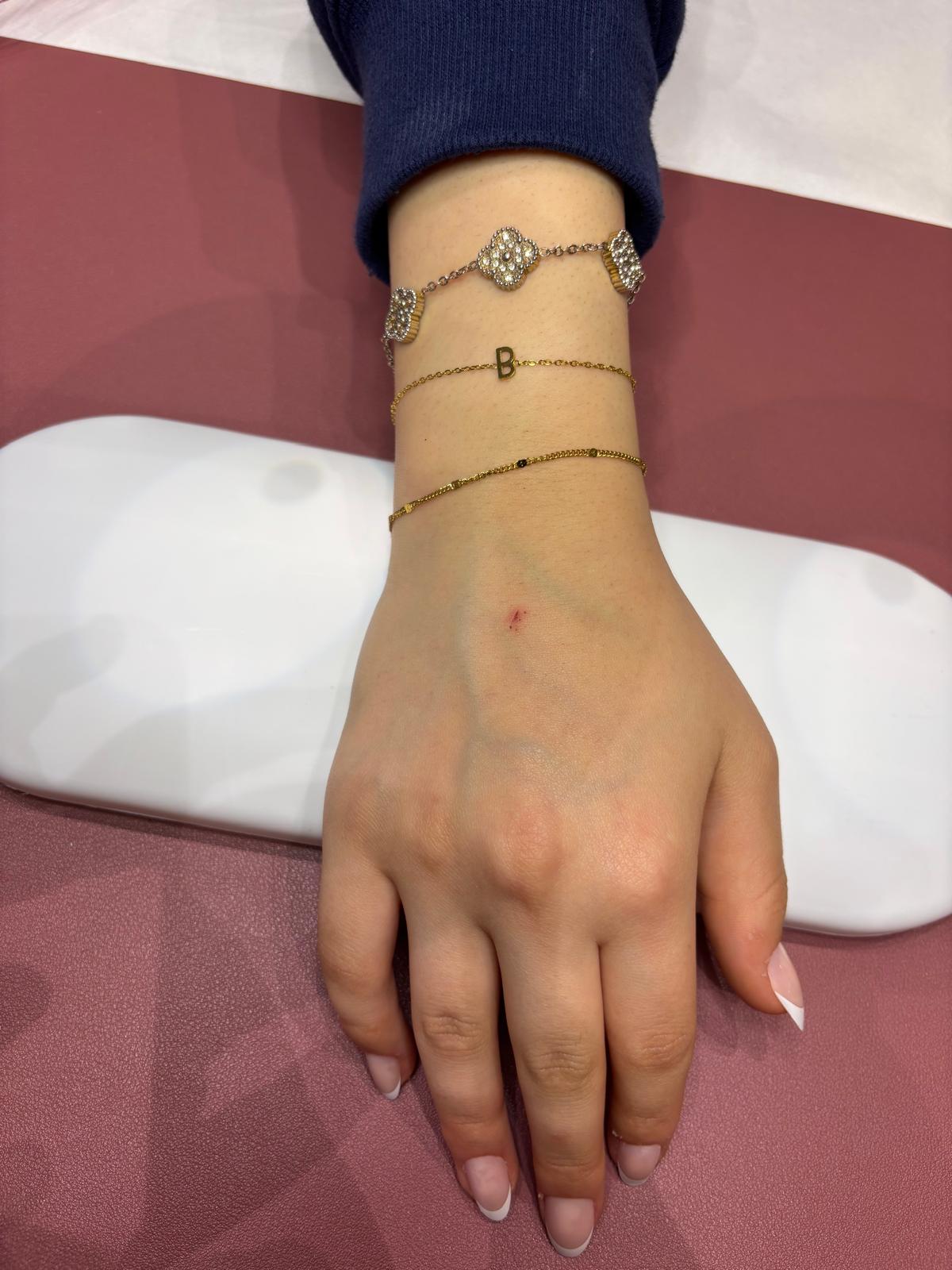 Fayella Permanent Armband Moment 6